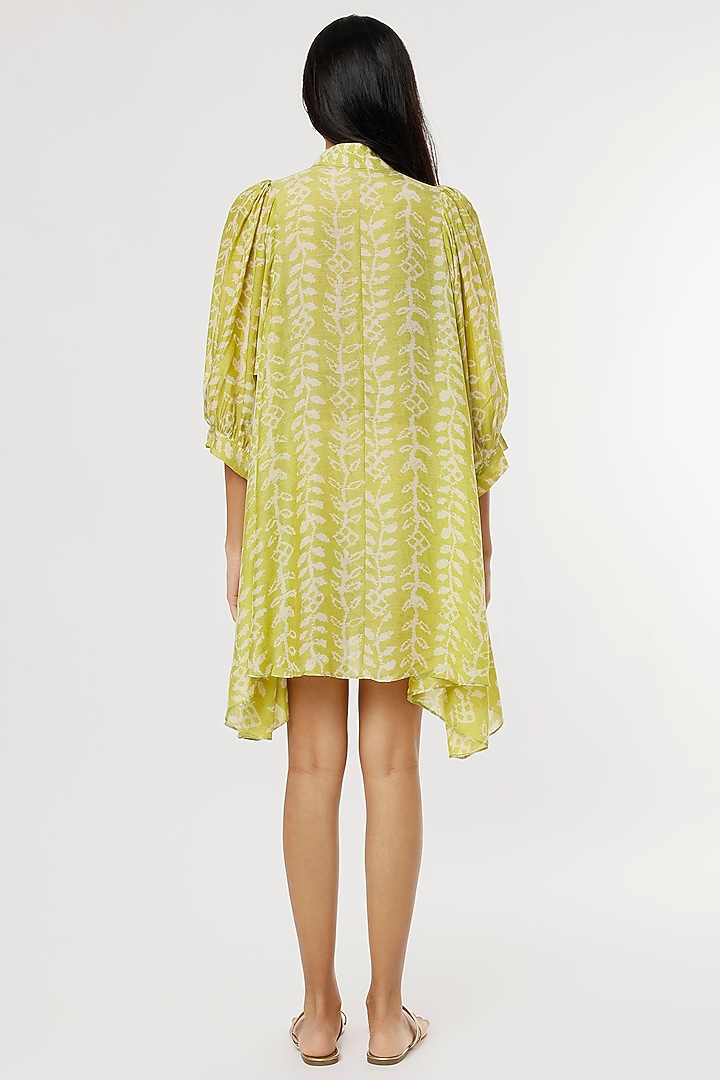 Green Embroidered Short Smocked Kurta by zeel doshi thakkar at Pernia's Pop Up Shop
