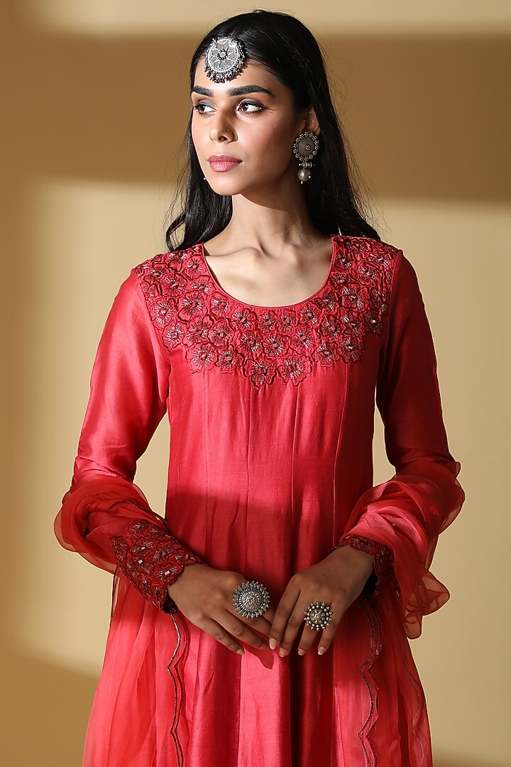 Red Chanderi Embroidered Party Wear Anarkali Set by Zeefaa at Pernia's Pop Up Shop