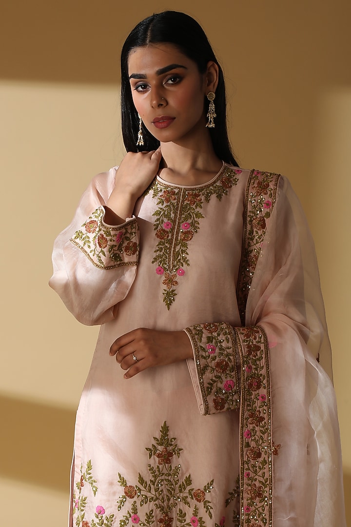 Pink Sequins Embroidered Kurta Set by Zeefaa at Pernia's Pop Up Shop