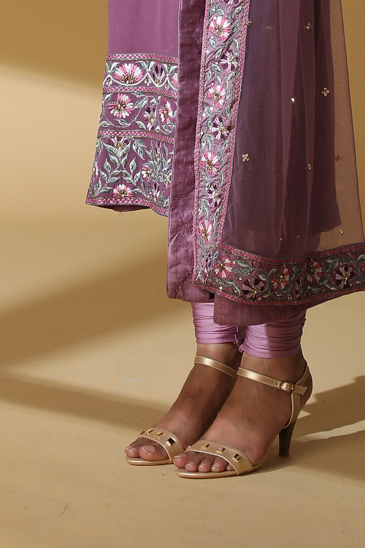 Purple Zardosi Embroidered Kurta Set by Zeefaa at Pernia's Pop Up Shop