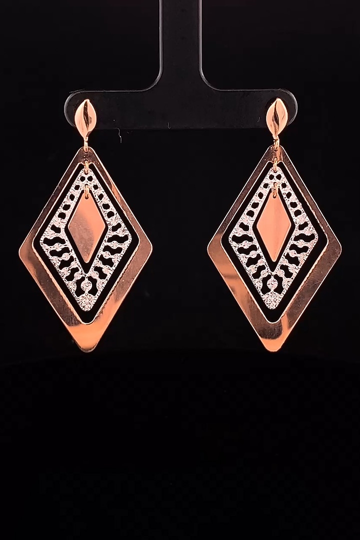 18kt Two-Tone Finish Diamond Dangler Earrings by Zewar By Valchandson jewellers at Pernia's Pop Up Shop