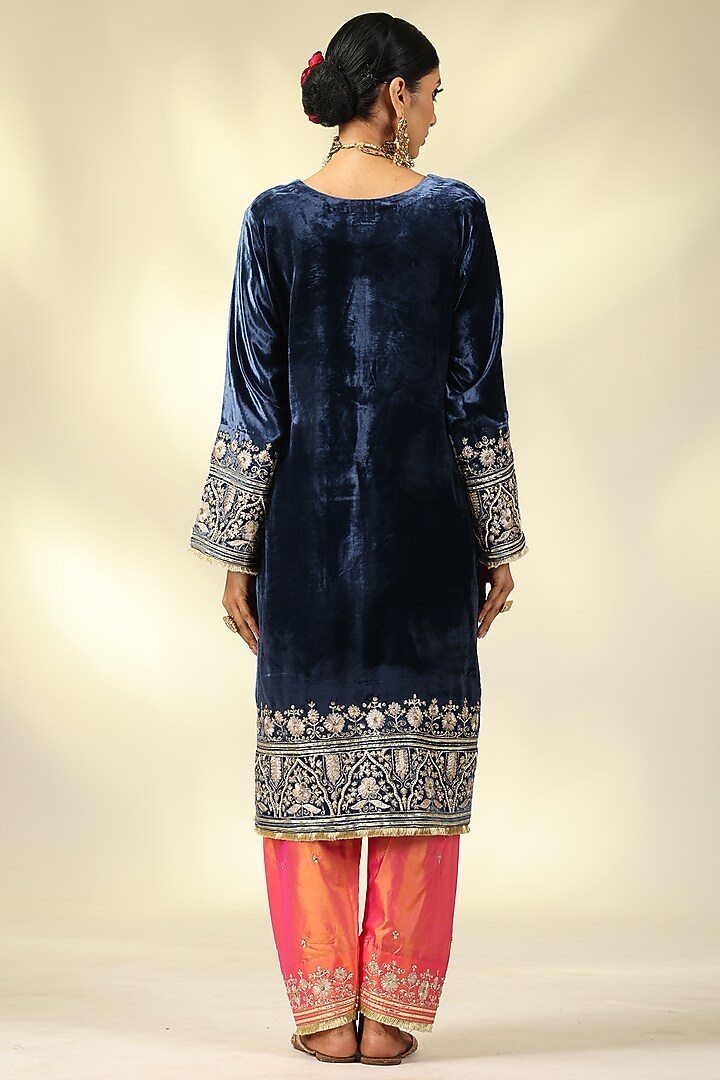 Midnight Blue Pure Silk Velvet Zari & Sequins Embroidered Kurta Set by Shivani Sabharwal at Pernia's Pop Up Shop