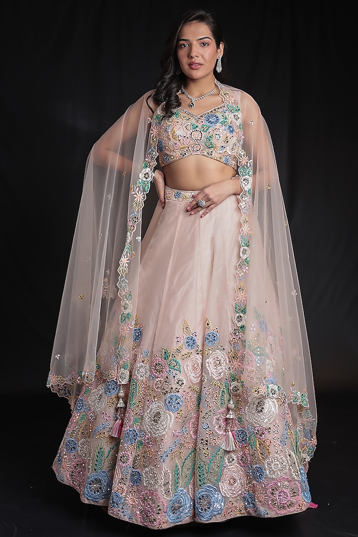 Peach Organza Embellished Wedding Lehenga Set by Zari Jaipur at Pernia's Pop Up Shop