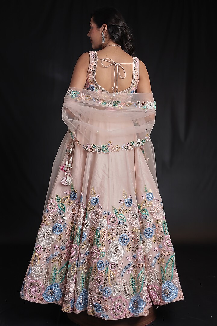 Peach Organza Embellished Wedding Lehenga Set by Zari Jaipur at Pernia's Pop Up Shop