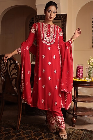 Red Georgette Pitta Embroidered Kurta Set by Zari Jaipur