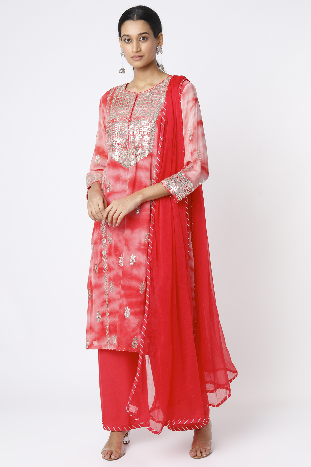 Red Tie-Dye Kurta Set by Zari Jaipur at Pernia's Pop Up Shop