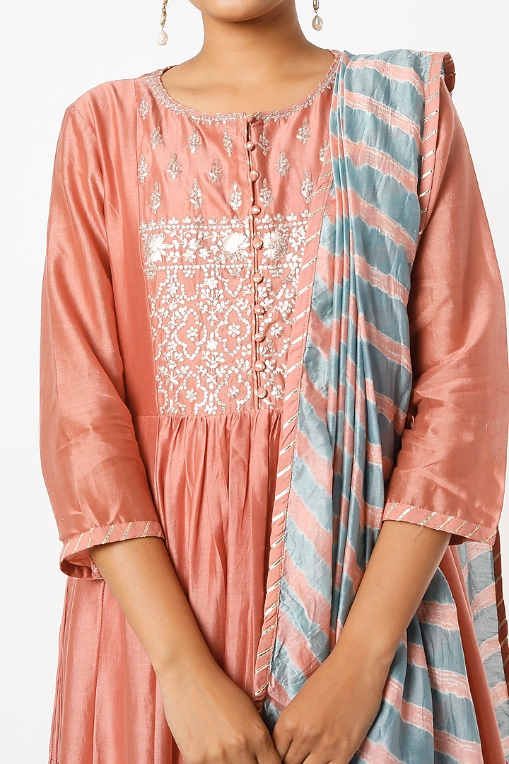 Peach Pure Chanderi Kurta Set by Zari Jaipur at Pernia's Pop Up Shop