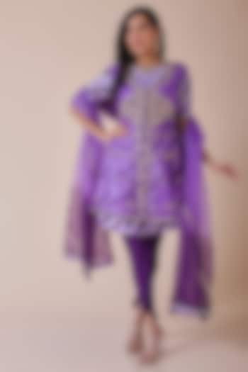 Purple Organza Gota Patti Embroidered Peplum Kurta Set by Zari Jaipur at Pernia's Pop Up Shop