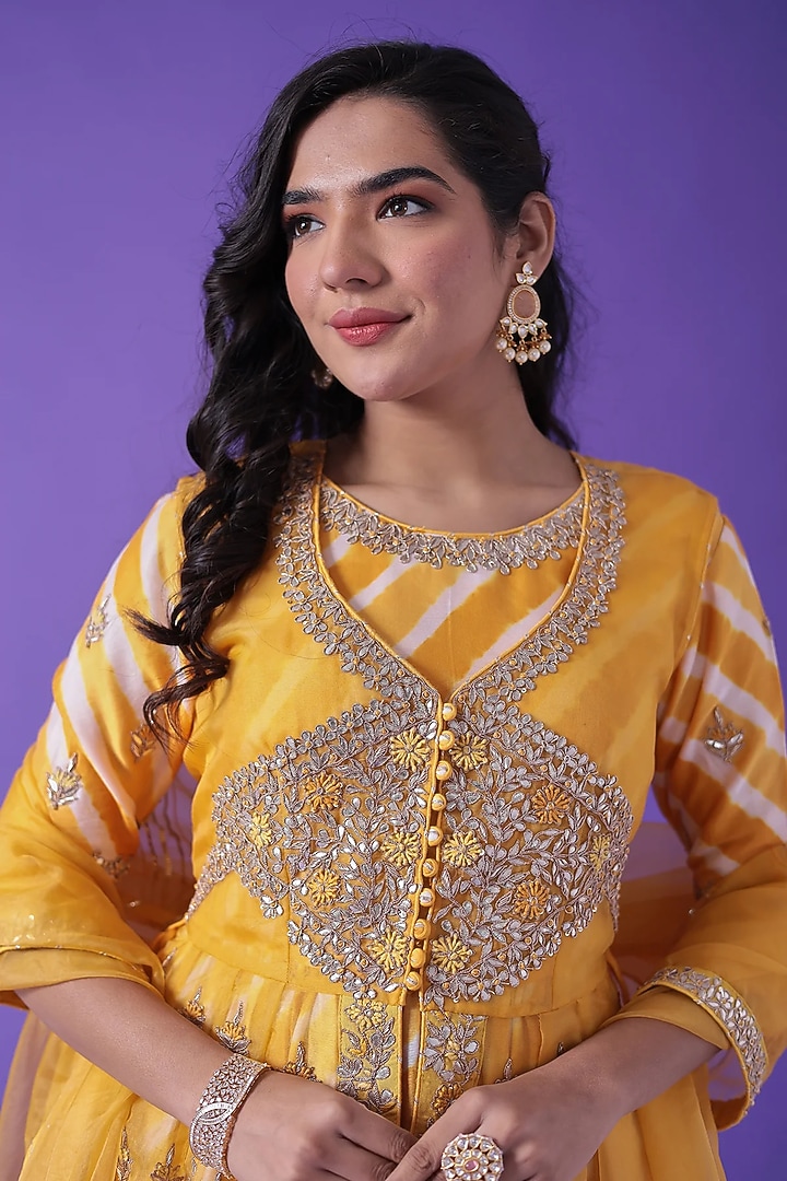 Yellow Organza Gota Patti Embroidered Peplum Kurta Set by Zari Jaipur at Pernia's Pop Up Shop