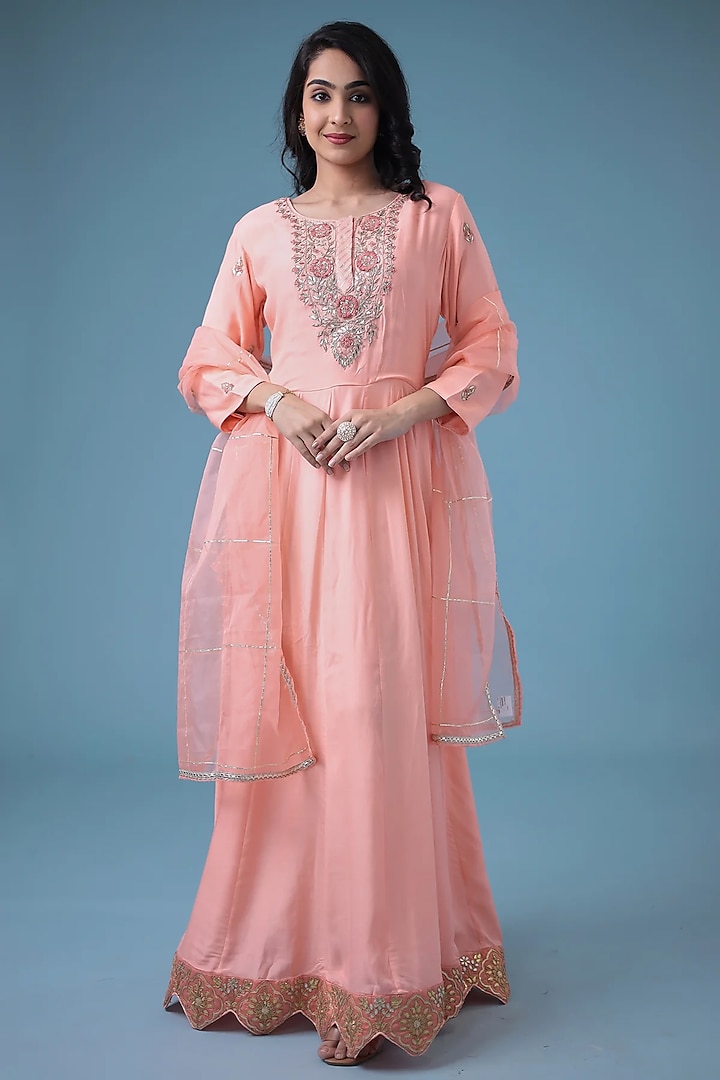 Peach Chanderi Gota Patti Embroidered Anarkali Set by Zari Jaipur at Pernia's Pop Up Shop