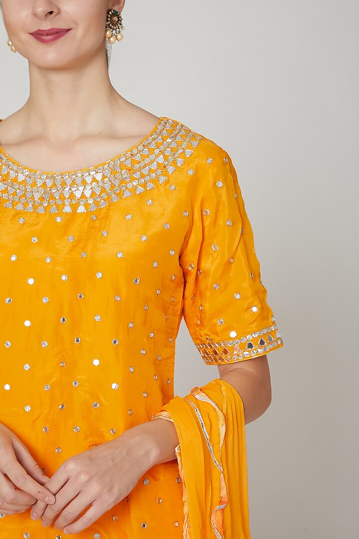 Orange Tie & Dye Lehenga Set by Zari Jaipur at Pernia's Pop Up Shop