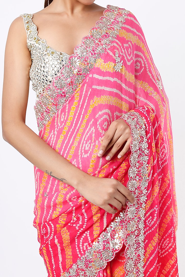 Pink Bandhej Wedding Saree Set by Zari Jaipur at Pernia's Pop Up Shop