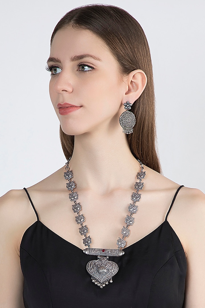 Oxidised Silver Finish Pendant Necklace Set by Zerokaata Jewellery at Pernia's Pop Up Shop