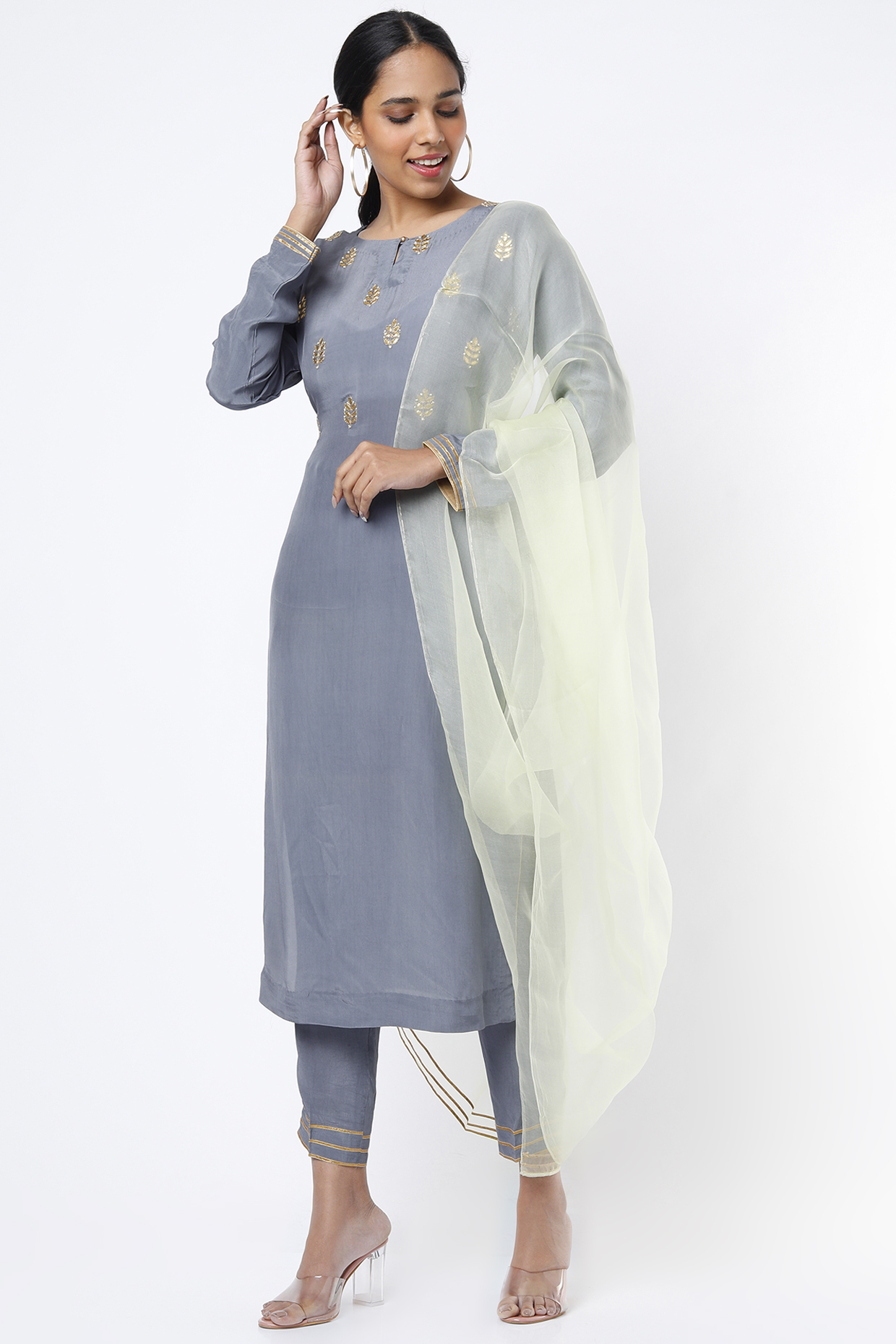 Grey Kurta Set With Hand Work by Zerokaata