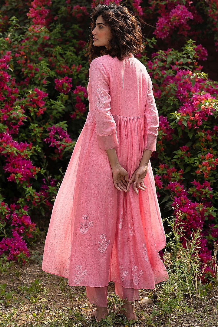 Pink Hand Block Printed Kurta Set by Zoon Tribe at Pernia's Pop Up Shop