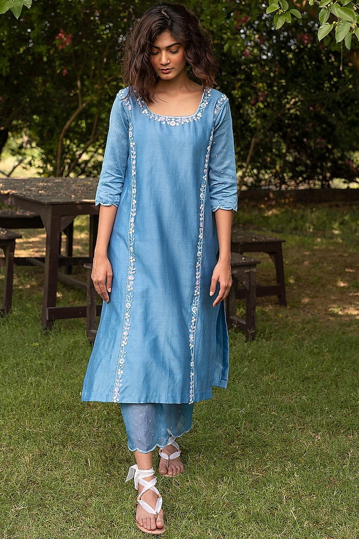 Blue Hand Embroidered Kurta Set by Zoon Tribe at Pernia's Pop Up Shop