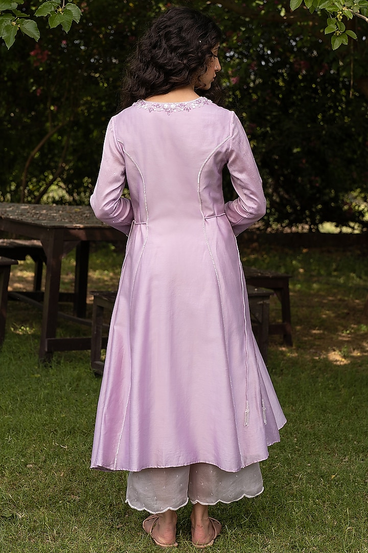 Lilac Hand Embroidered Kurta Set by Zoon Tribe at Pernia's Pop Up Shop