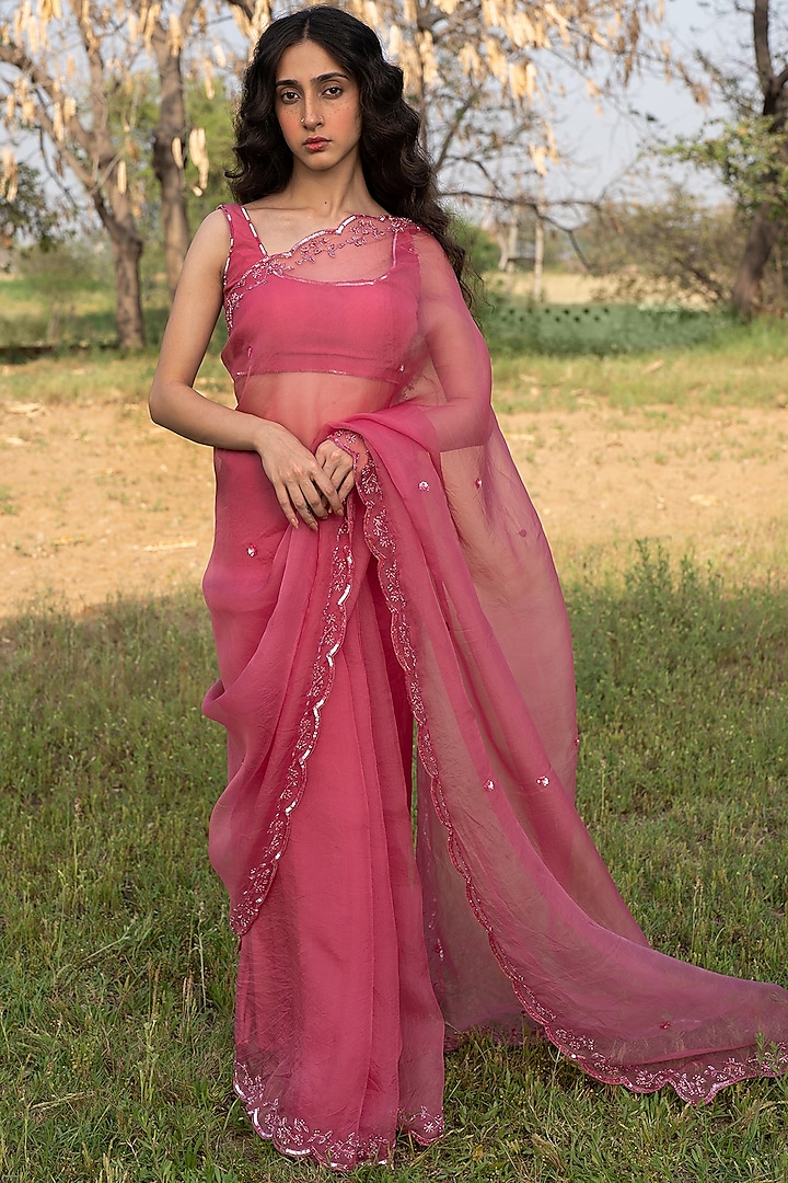 Rose Pink Hand Embroidered Saree Set by Zoon Tribe at Pernia's Pop Up Shop