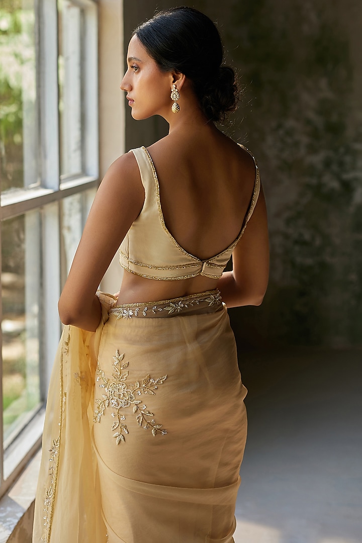 Golden Pure Silk Organza Aari Hand Embroidered Wedding Saree Set by Zoon Tribe at Pernia's Pop Up Shop