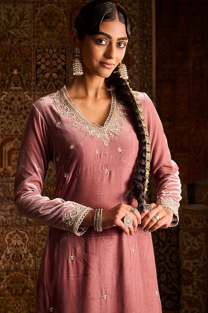 Rose Pink Silk Velvet Hand Embroidered A-Line Kurta Set by Zoon Tribe at Pernia's Pop Up Shop