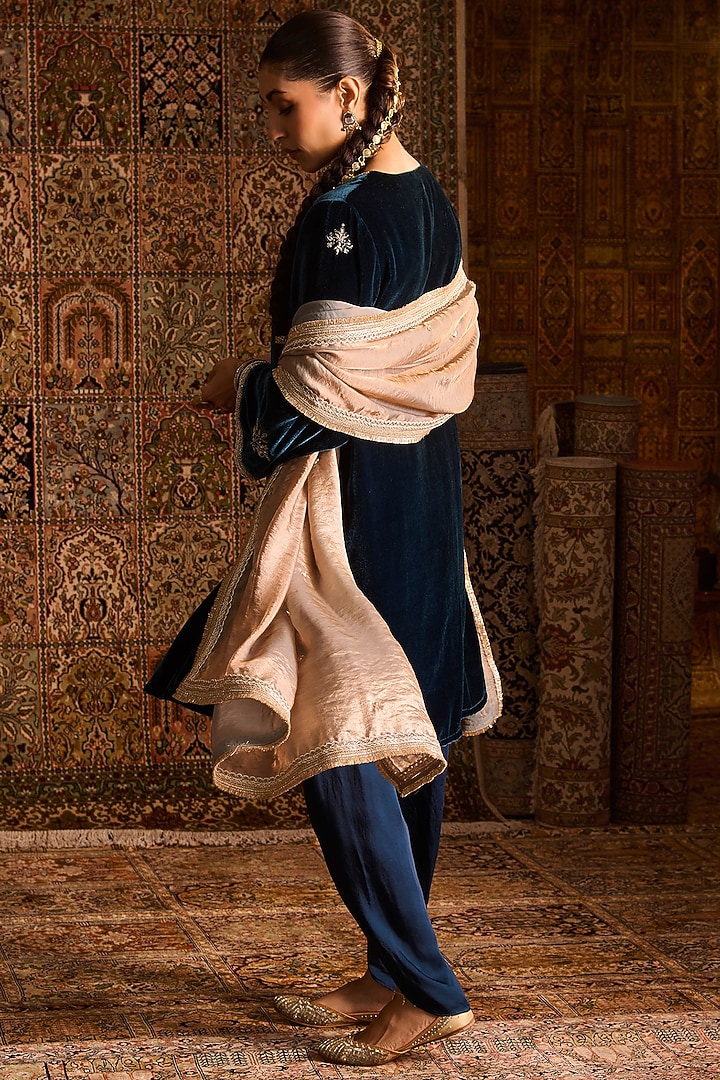 Teal Blue Velvet Hand Embroidered Flared Kurta Set by Zoon Tribe at Pernia's Pop Up Shop