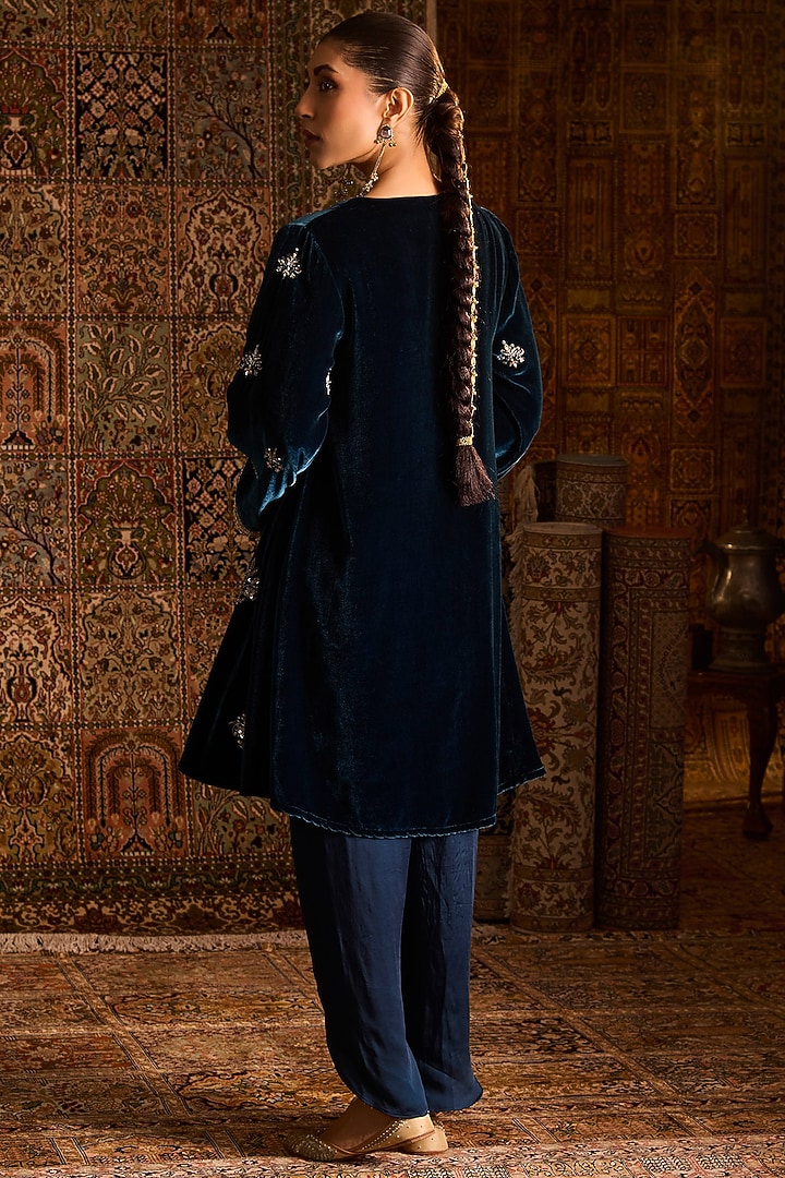 Teal Blue Velvet Hand Embroidered Flared Kurta Set by Zoon Tribe at Pernia's Pop Up Shop