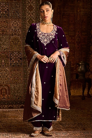 Purple Silk Velvet Hand Embroidered Straight Kurta Set by Zoon Tribe