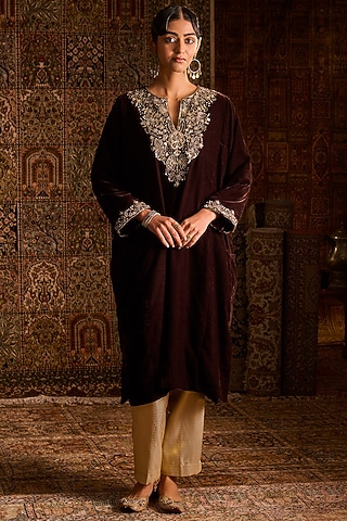 Chocolate Brown Velvet Aari Embroidered Pehran Kurta Set by Zoon Tribe