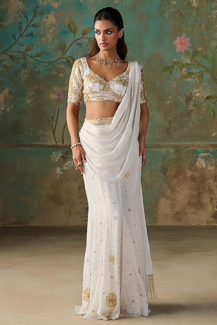 Ivory Chinon Hand Embroidered Pre-Stitched Wedding Saree Set by Zoon Tribe at Pernia's Pop Up Shop