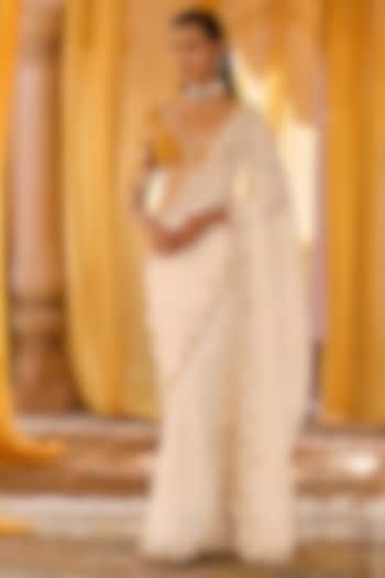Off-White Flat Chiffon Embroidered Wedding Saree Set by Zoon Tribe at Pernia's Pop Up Shop