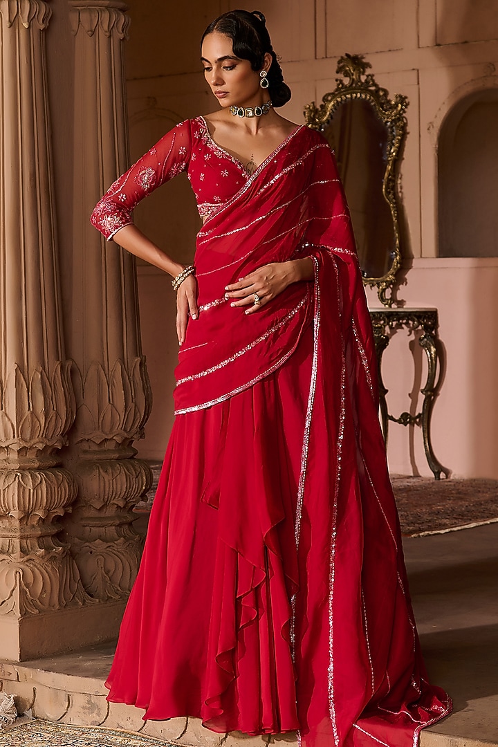 Sindoori Red Organza Hand Embroidered Pre-Stitched Wedding Saree Set by Zoon Tribe at Pernia's Pop Up Shop