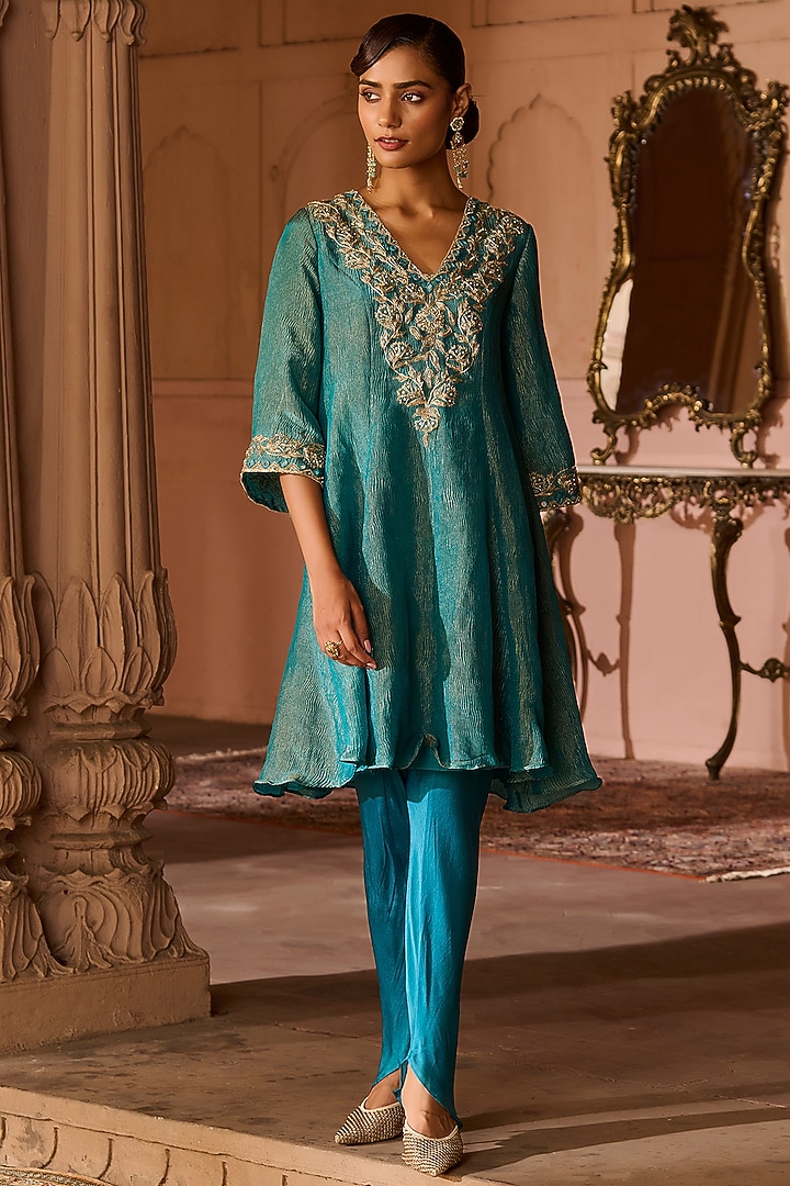 Peacock Blue Crushed Tissue Embroidered Kurta Set by Zoon Tribe at Pernia's Pop Up Shop