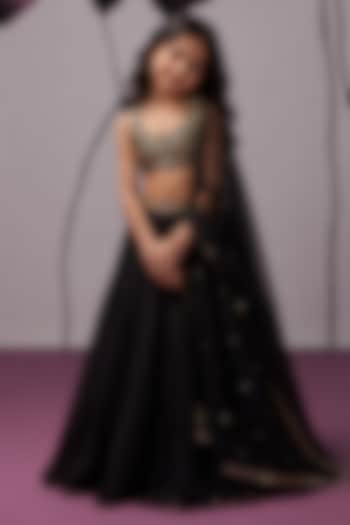 Black Silk Organza Aari Embroidered Lehenga Set For Girls by Zoon Tribe Kids at Pernia's Pop Up Shop