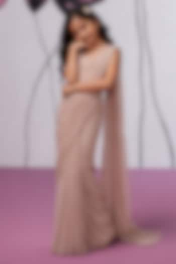 Nude Georgette Aari Embroidered Pre-Stitched Saree Set For Girls by Zoon Tribe Kids at Pernia's Pop Up Shop
