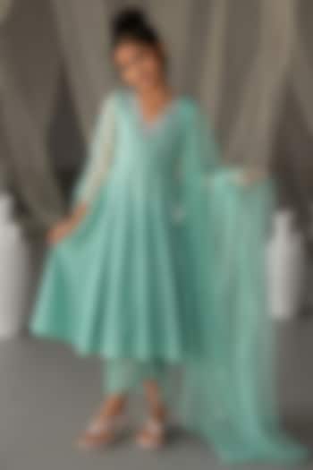 Green Chanderi Aari Embroidered Anarkali Set For Girls by Zoon Tribe Kids at Pernia's Pop Up Shop