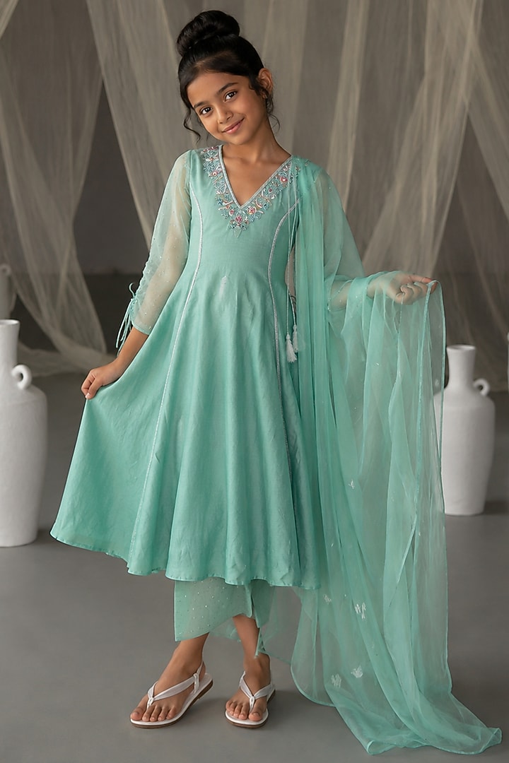 Green Chanderi Aari Embroidered Anarkali Set For Girls by Zoon Tribe Kids at Pernia's Pop Up Shop