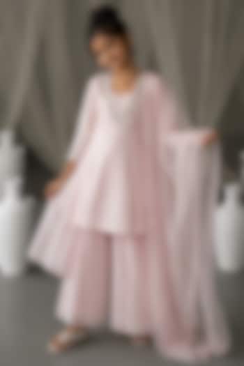 Powder Pink Chanderi Aari Embroidered Kurta Set For Girls by Zoon Tribe Kids at Pernia's Pop Up Shop