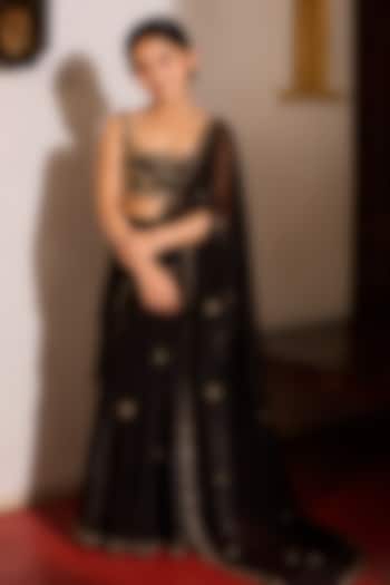 Black Flat Chiffon Hand Embroidered Pre-Stitched Saree Set For Girls by Zoon Tribe Kids at Pernia's Pop Up Shop