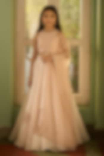 Ivory Satin Organza Aari Embroidered Lehenga Set For Girls by Zoon Tribe Kids at Pernia's Pop Up Shop