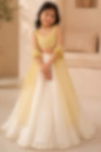 Ivory Crush Organza Kalidar Lehenga Set For Girls by Zoon Tribe Kids at Pernia's Pop Up Shop