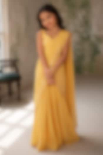 Sunshine Yellow Satin Aari Hand Embroidered Pre-Pleated Saree Set For Girls by Zoon Tribe Kids at Pernia's Pop Up Shop