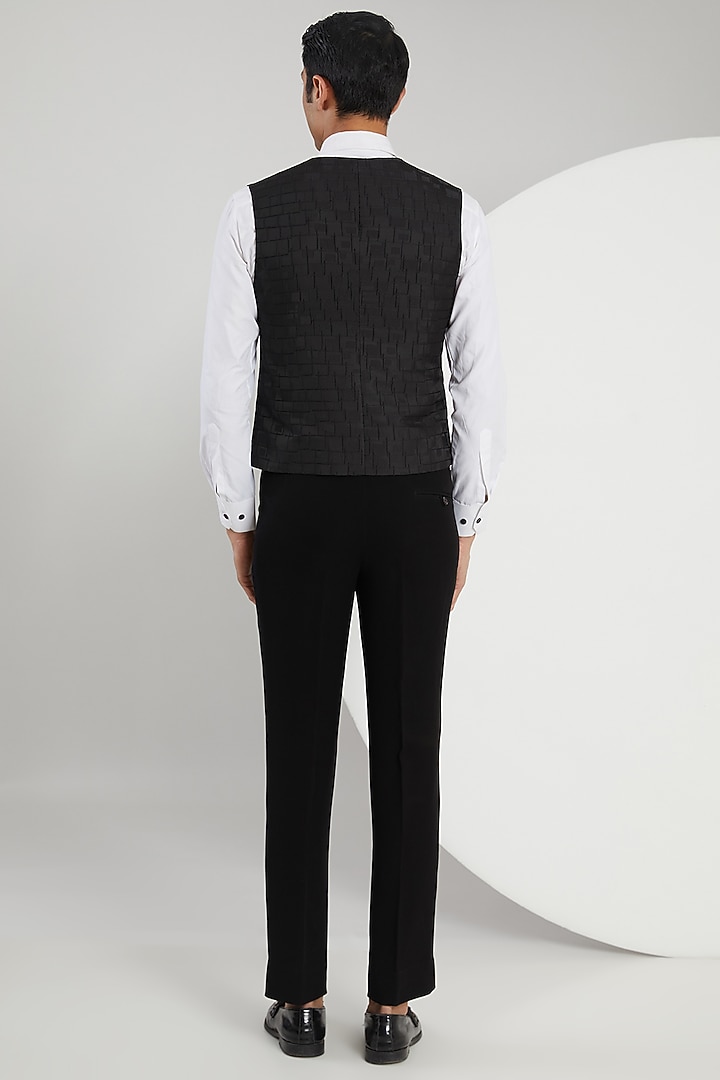 Black Jacquard Embossed Tuxedo Set by Zoop Men at Pernia's Pop Up Shop
