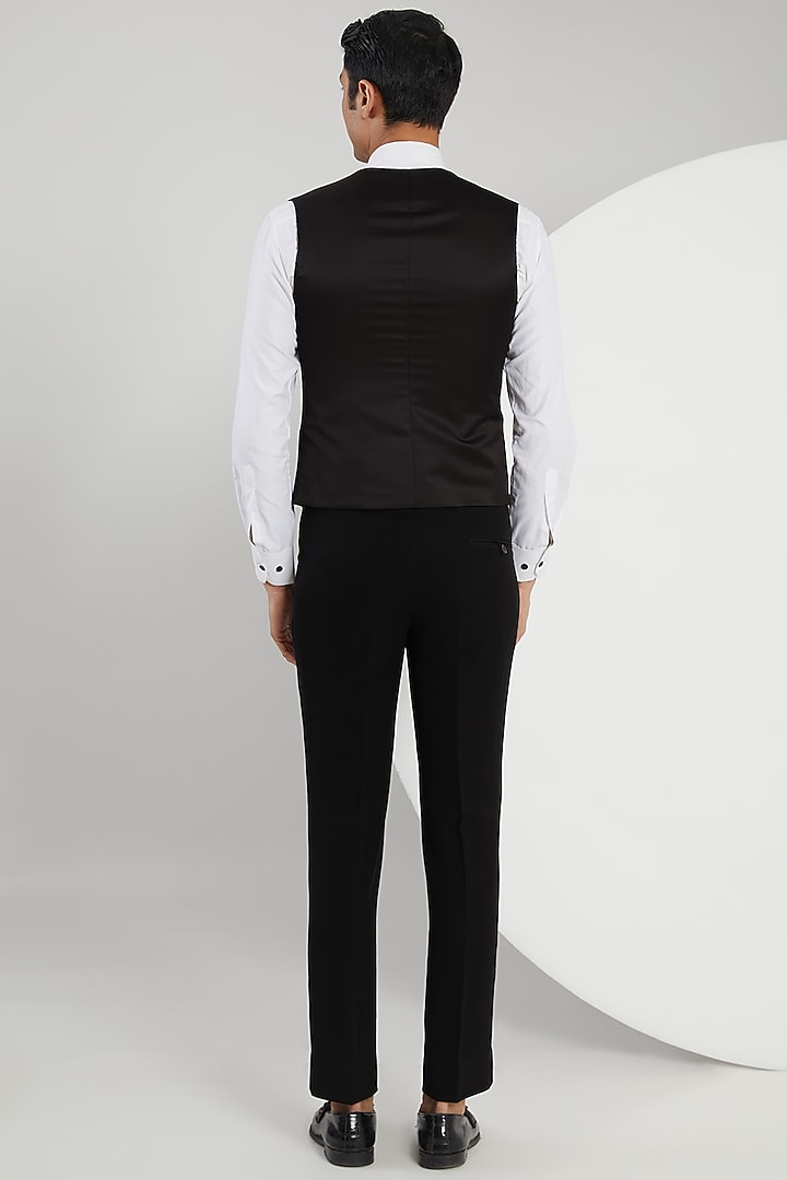 Black Jacquard Embroidered Tuxedo Set by Zoop Men at Pernia's Pop Up Shop