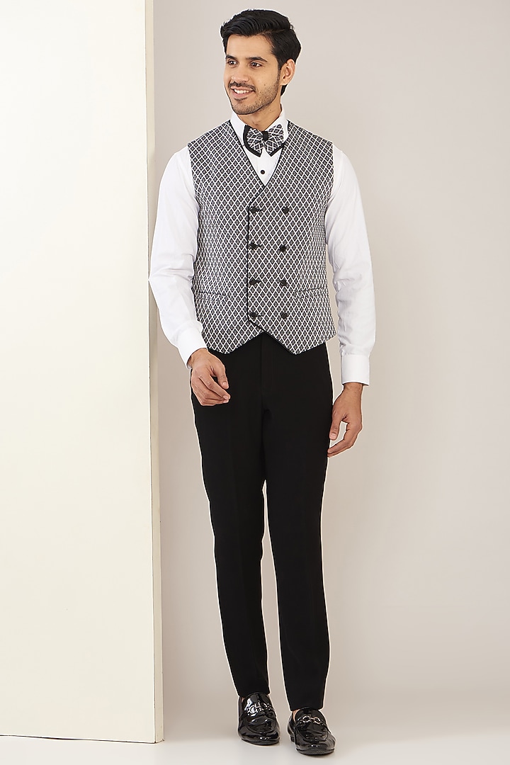 Grey Jacquard Tuxedo Set by Zoop Men at Pernia's Pop Up Shop