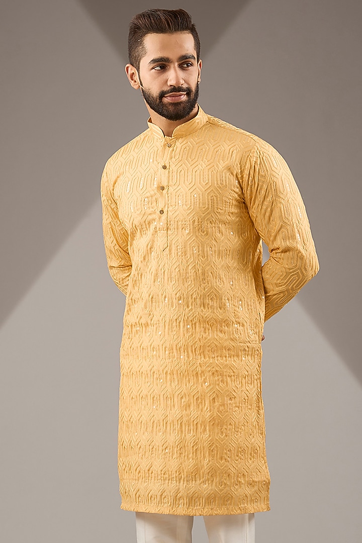 Yellow Banarasi Cotton Silk Thread Embroidered Kurta Set by Zoop Men at Pernia's Pop Up Shop