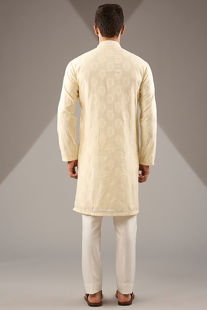 Cream Banarasi Cotton Silk Thread Embroidered Kurta Set by Zoop Men at Pernia's Pop Up Shop