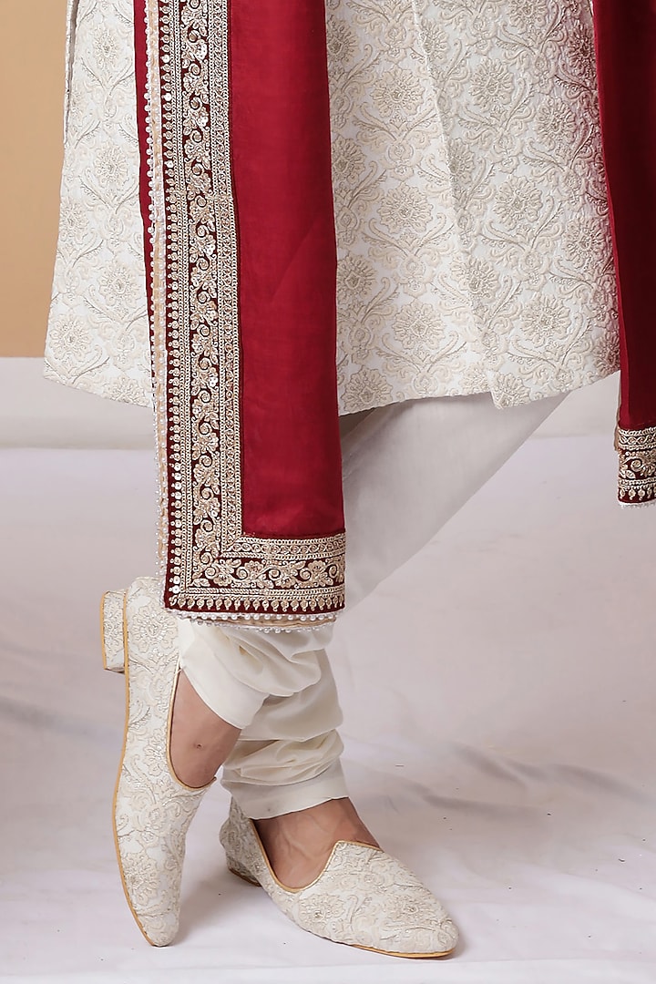 Off-White Jacquard Printed & Embroidered Wedding Sherwani Set by Zoop Men at Pernia's Pop Up Shop