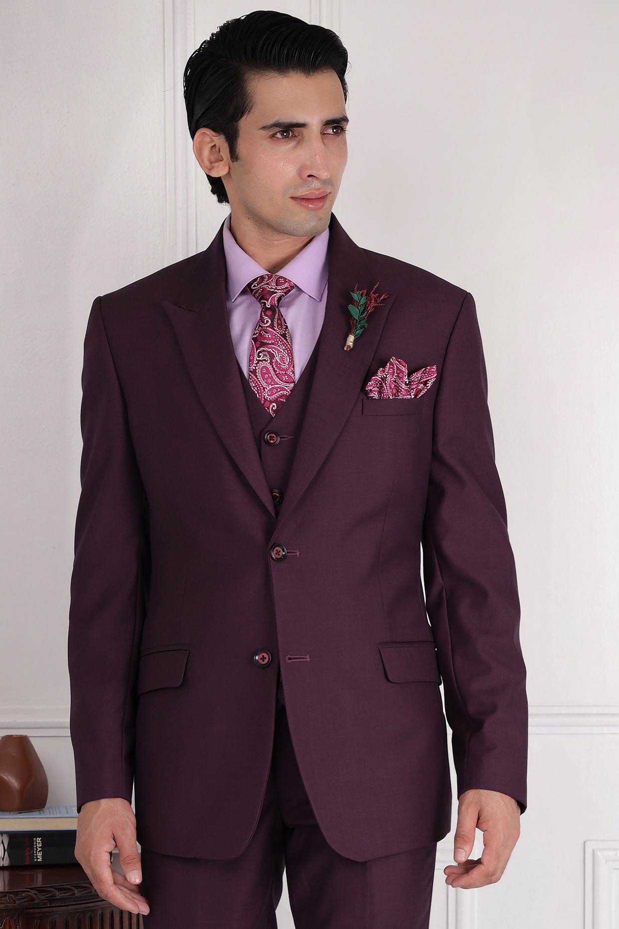 tanishq gold tie pin