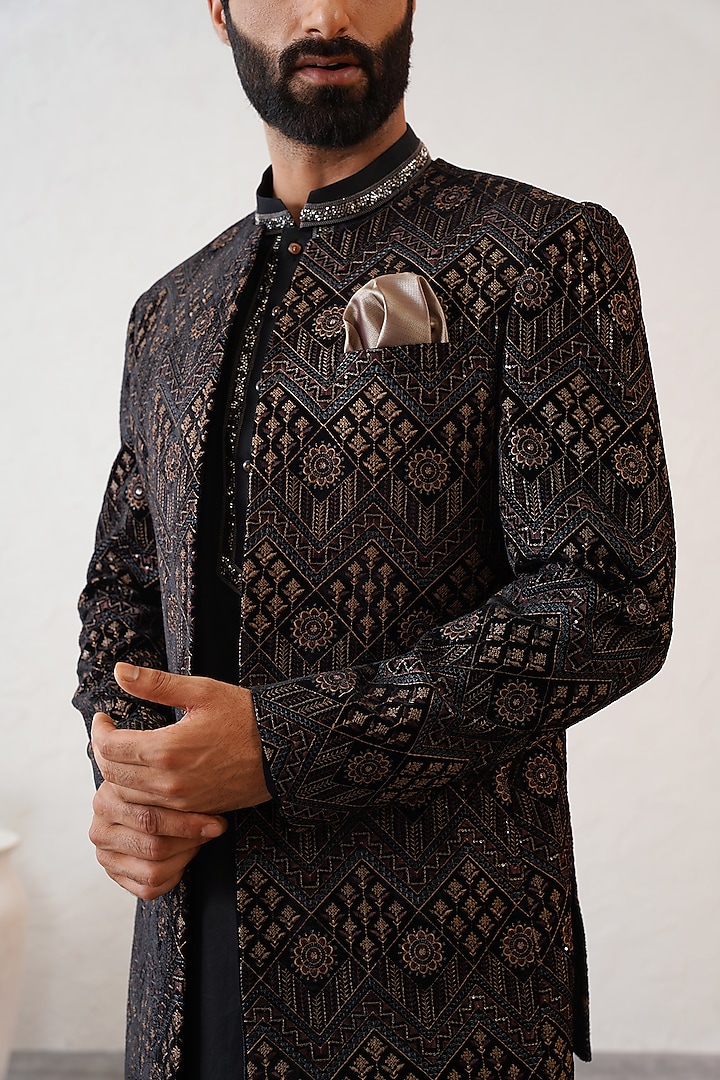 Black Velvet Embroidered Jodhpuri Set by Zoop Men at Pernia's Pop Up Shop