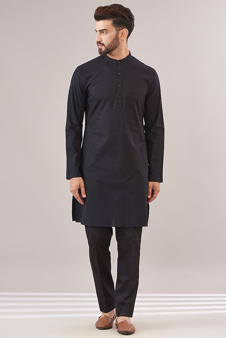 Black Velvet Jacquard Bundi Set by Zoop Men at Pernia's Pop Up Shop